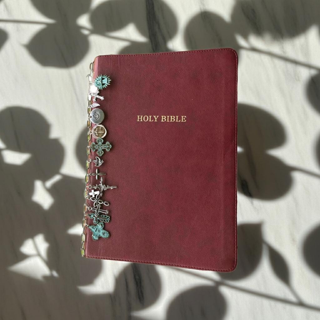 Personalized Bible Charm Chain, Christian Keychain, Faith Gift - Wonderfully Made by Devan